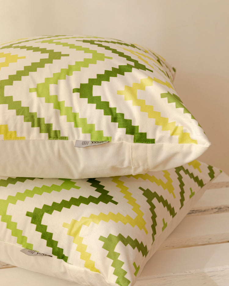Vibe Cushion Coordinated With Bed Runners