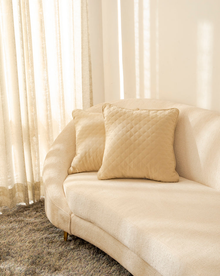 Noor Cushion Cordinated With Coverlets