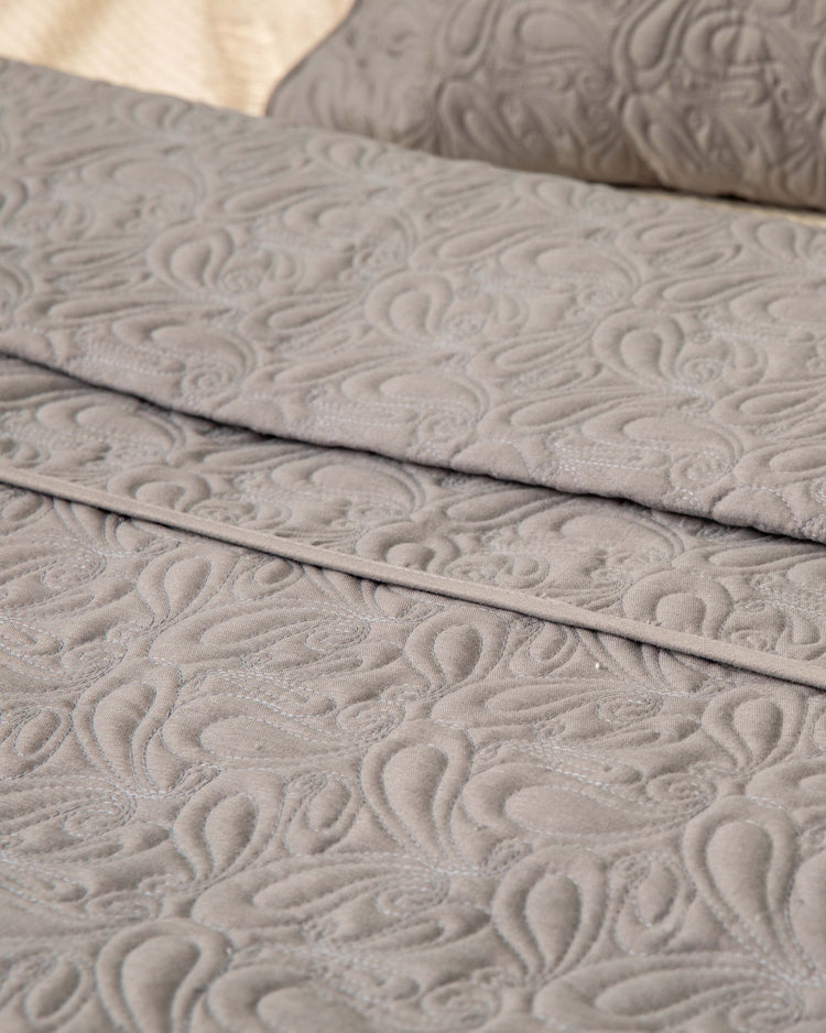 Paisley Coverlet