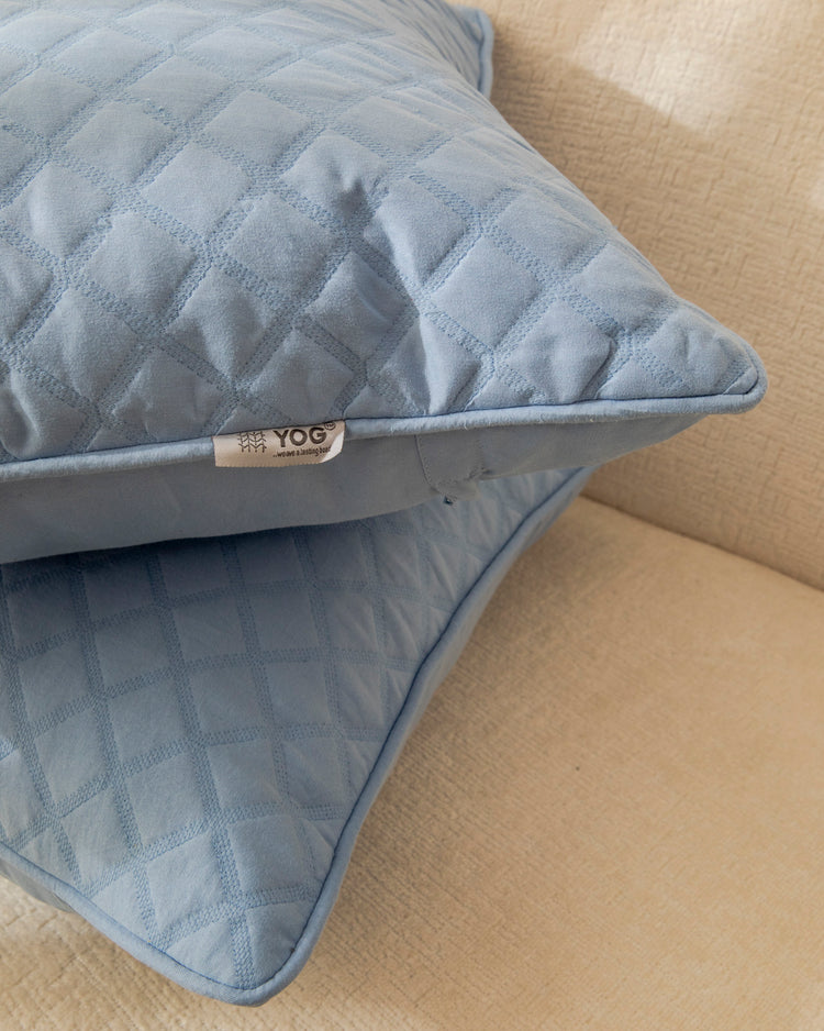 Noor Cushion Cordinated With Coverlets