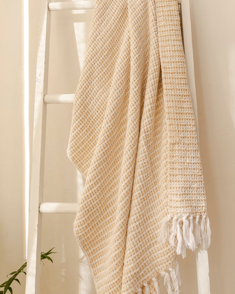 Elegance Throw